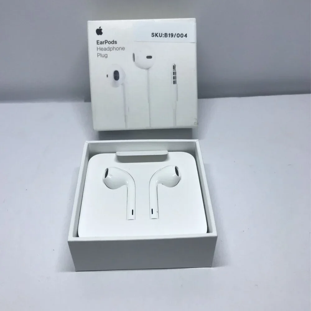 Original Apple EarPods A1472 3.5mm w/ Remote In Ear Canal Headset Headphones